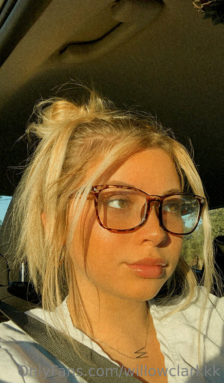 willowclarkk star best picture