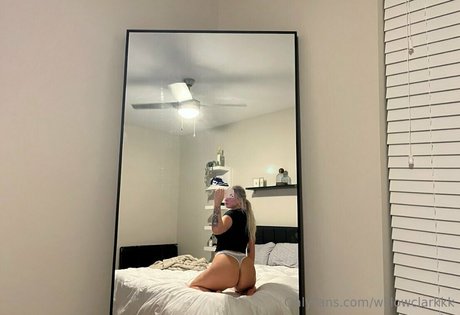 willowclarkk model exclusive images