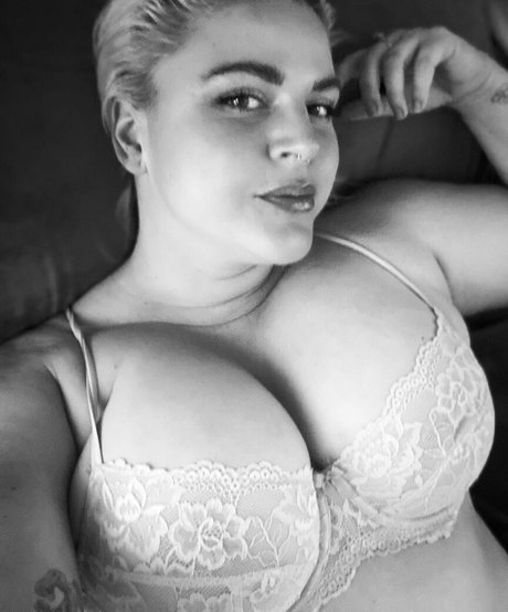 Rawlyssa art actress picture