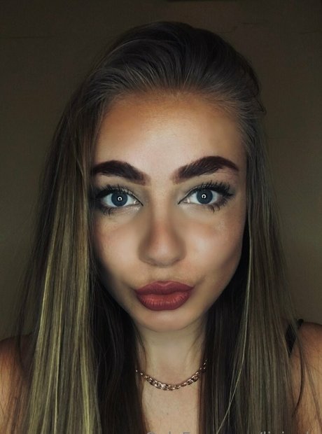 livionly sex actress gallery