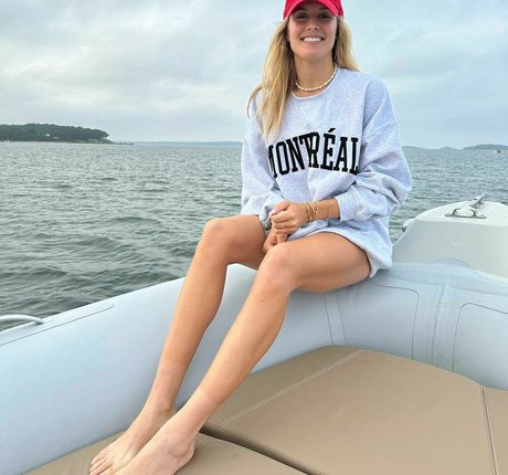 Eugenie Bouchard perfect model pic