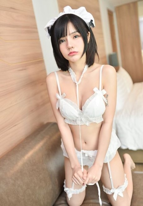 Kaijeaw Sirinrat beautiful star images