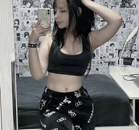 scaringthehoez pretty pornstar pics