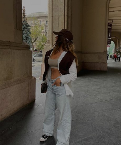 Ela Be eri sexy actress photo