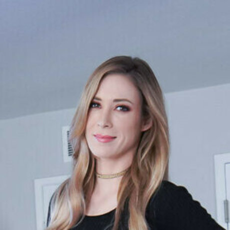 PervMom pretty pornstar picture