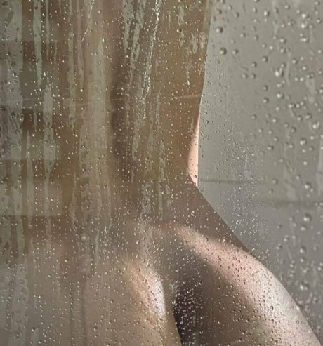 kirateen beautiful pornstar gallery