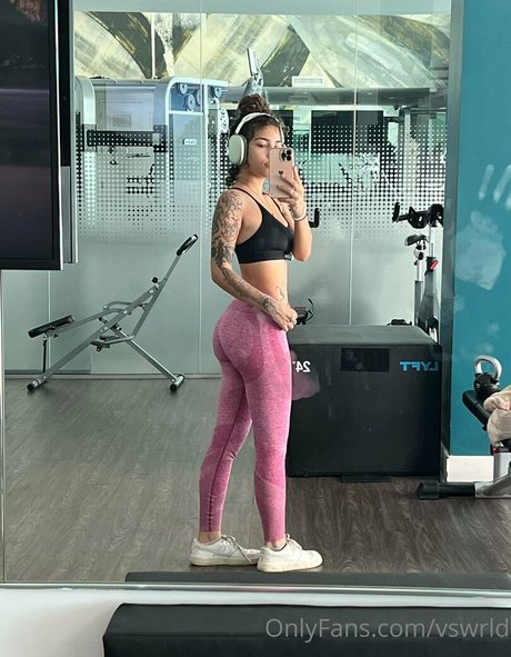 Vswrld star nudes picture