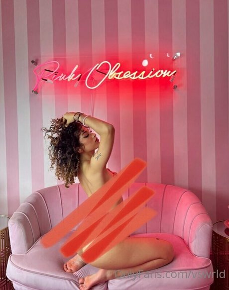 Vswrld top star image