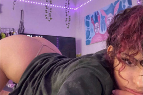 Vswrld hot actress photos