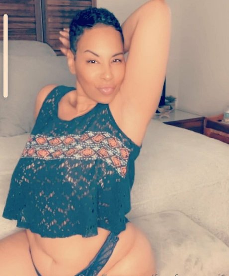 freeformyogi1 pornstar sexy picture