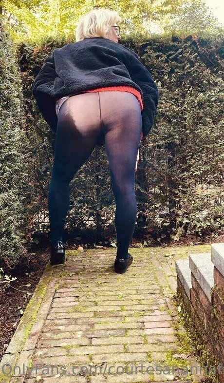 courtesanannafree adult actress photo