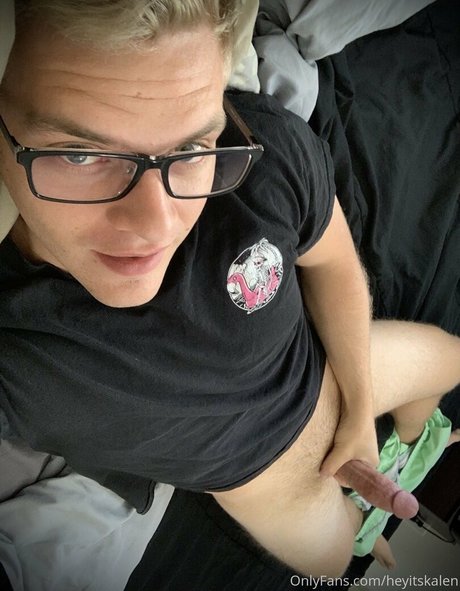 heyitskalen star porn photo