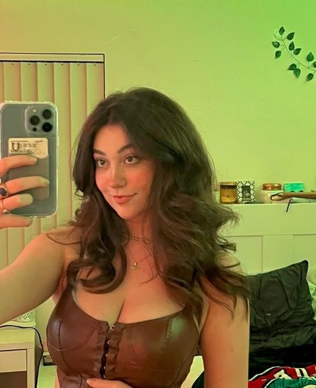 imsiiimone model free gallery