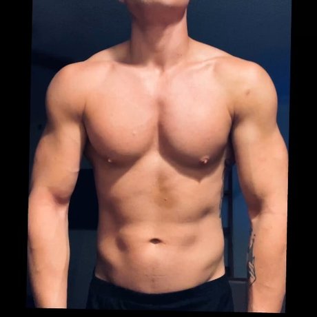 LAMUSCLEVIP beautiful pornstar img