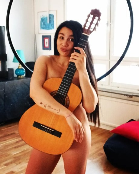 Moana Pua model naked pics