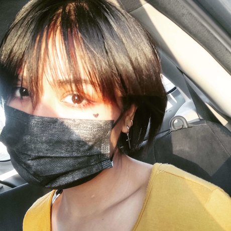 Ice Linn model pornographic archive