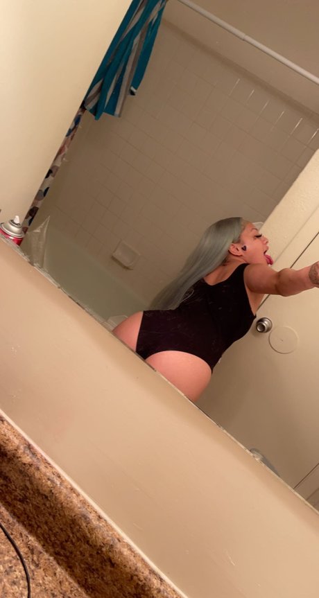 gl0babyy_ pornographic model gallery