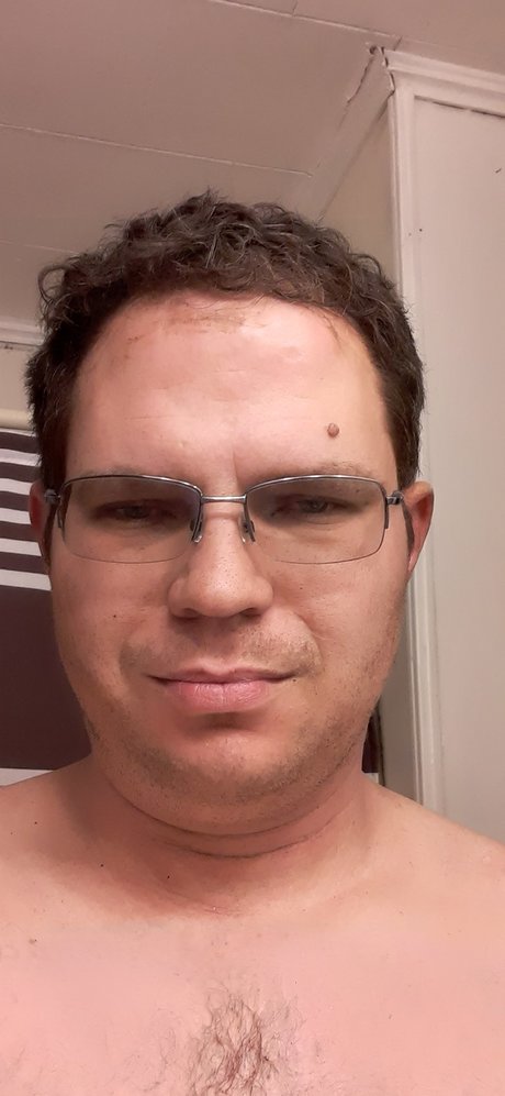 Paulishere model top pictures