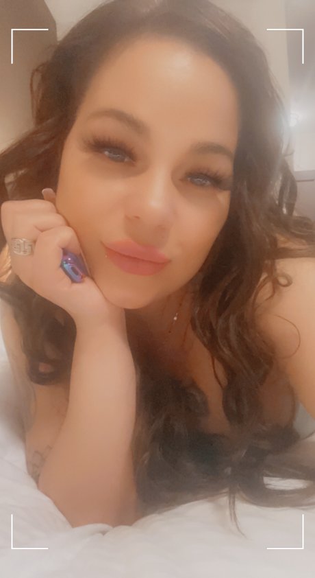 luxy exclusive actress photo