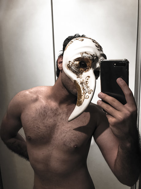 BUSH IS THE NEW BLACK erotic pornstar pictures