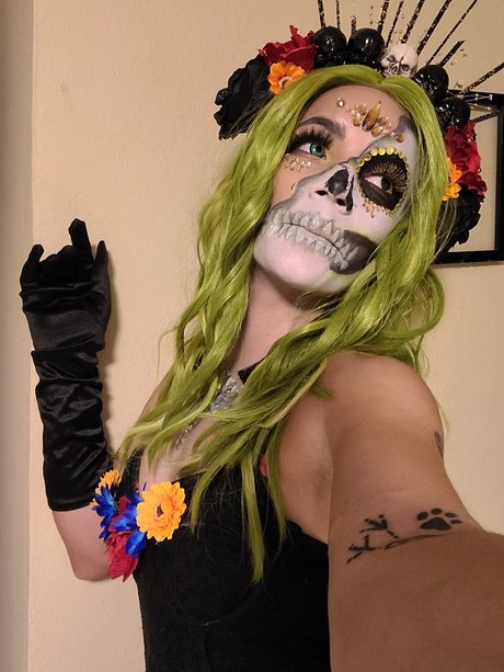 DULCECLANDESTINA19 pornstar naked images