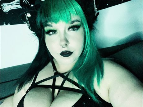 Kinky Kitten VIP_ pornstar hot pic