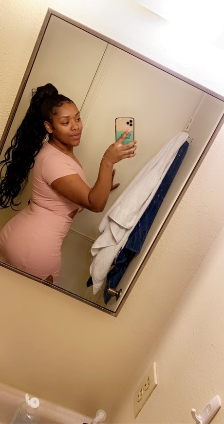 Martini Lover pornstar high quality pic