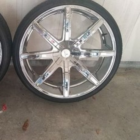 LJ On 24s pornstar nude photos