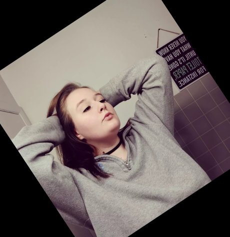 Madelina Babe model hd image