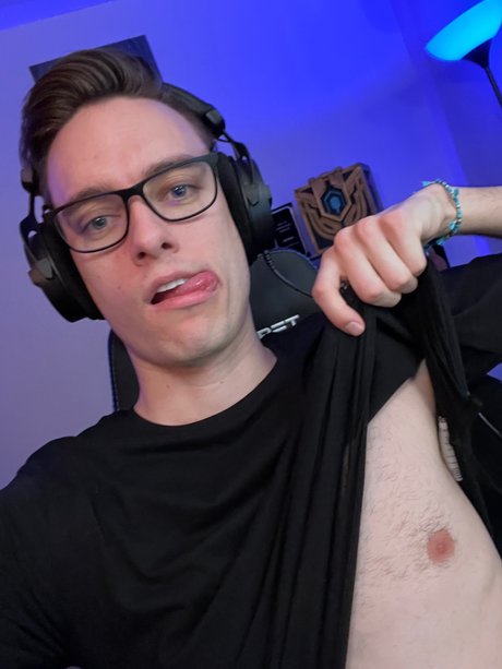 BunnyFuFuu erotic pornstar img