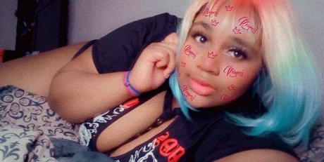 chubby dream star naked pic