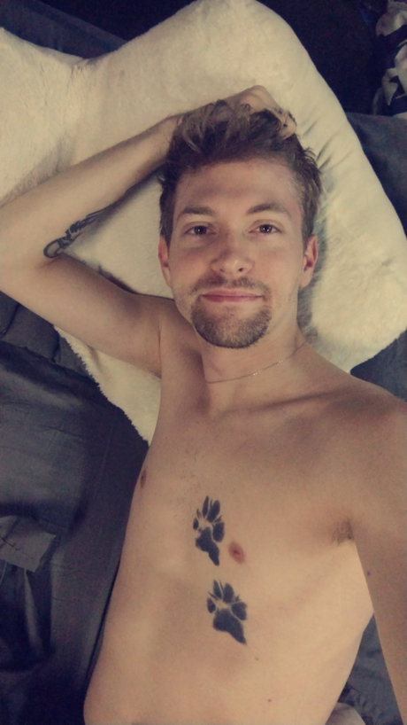 itzmeMC naked star photos