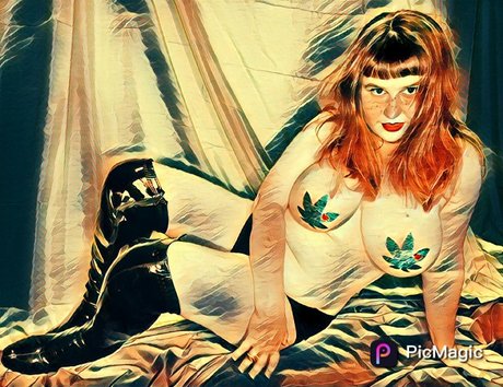 ZenziFox porn actress archive