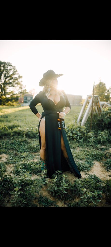 Sassi618 erotic model galleries