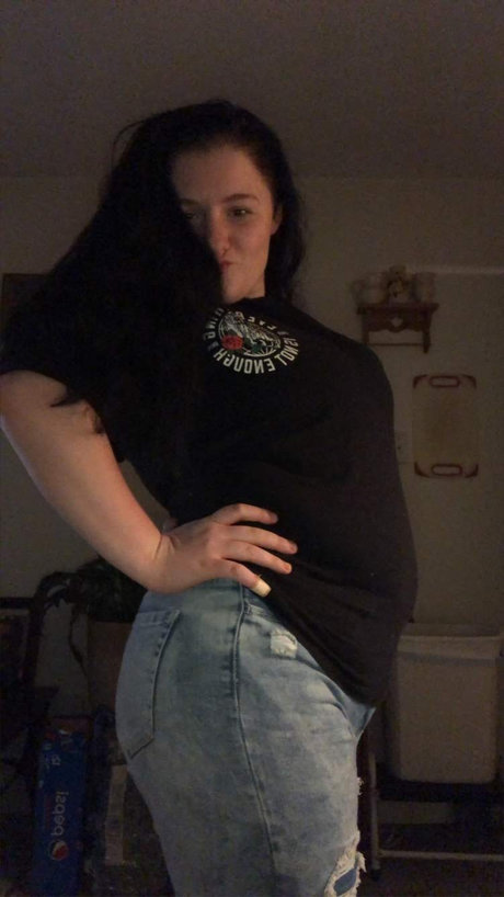 Skylar Phoenix star naked photo