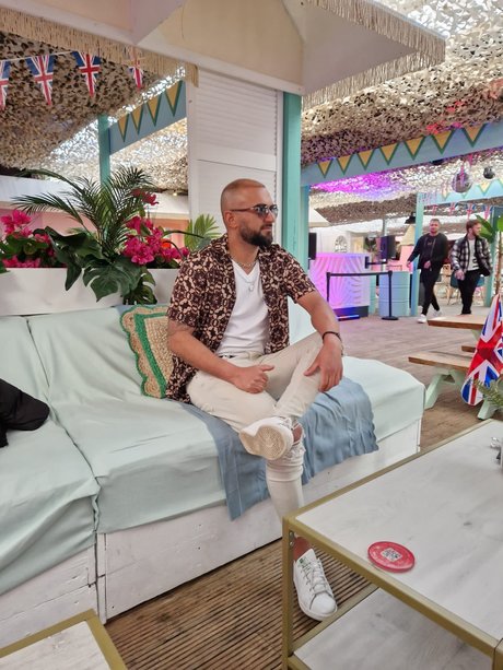 Bradson model naked photo