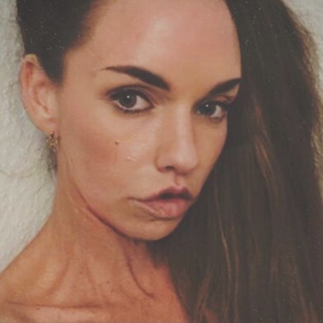 Kitty Noire exclusive model pictures