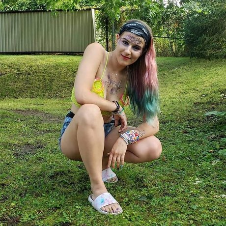 Ravebae709 pornstar hot img