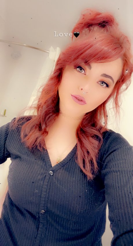 Lady Lou_ pornstar hot photo