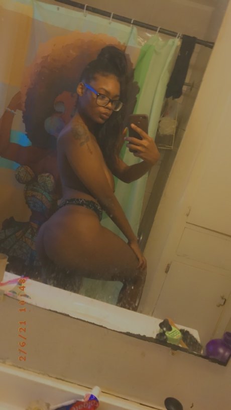 u35662603 star porn picture