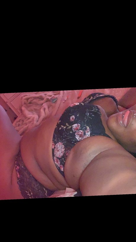 Shakia Snow pornstar high quality pictures