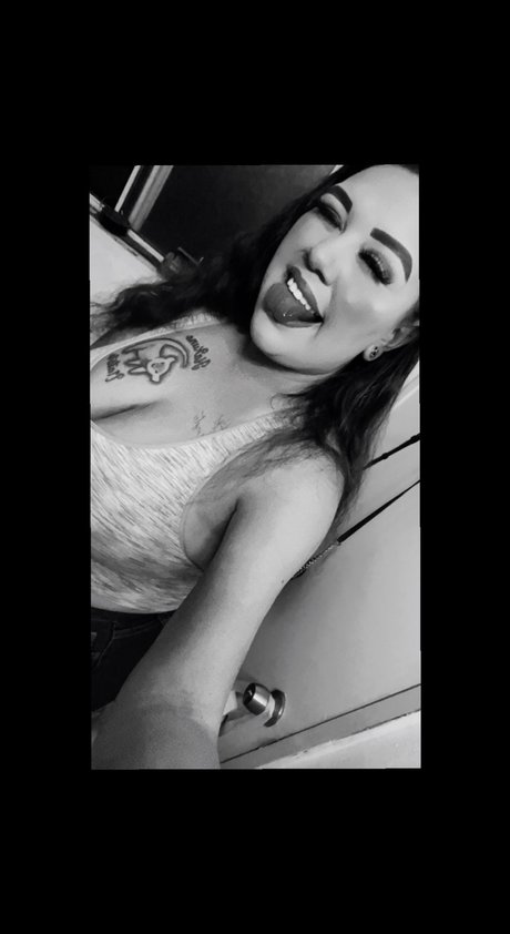 Mixedmami55 model top gallery