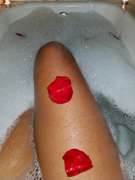 Dreadlock Domme beautiful model archive