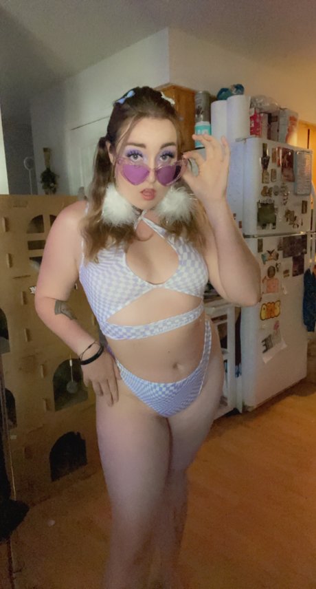 Syren Deville xxx model pics