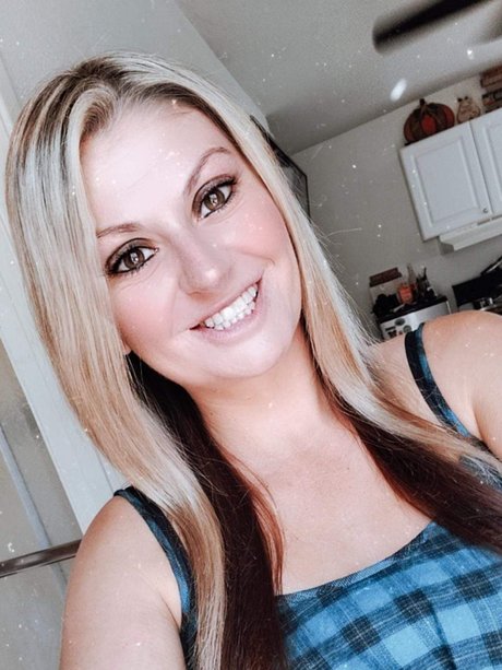 Jasmine Trabue nice actress picture