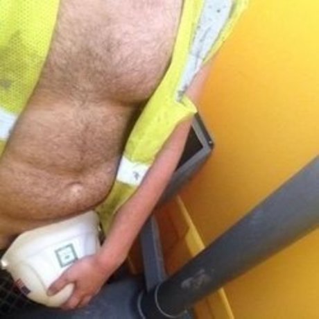 DirtyDadBod exclusive pornstar photo