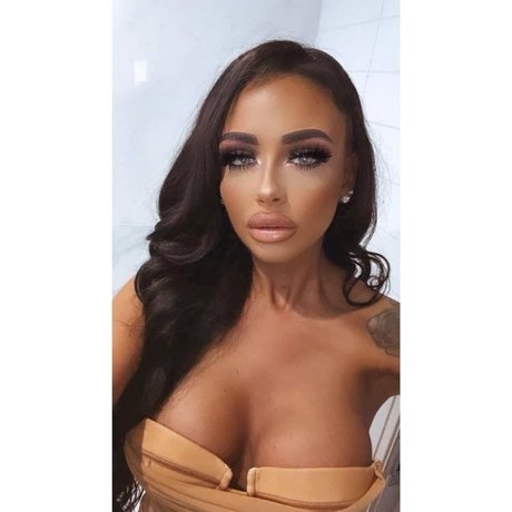 Ellebabyx naked actress image