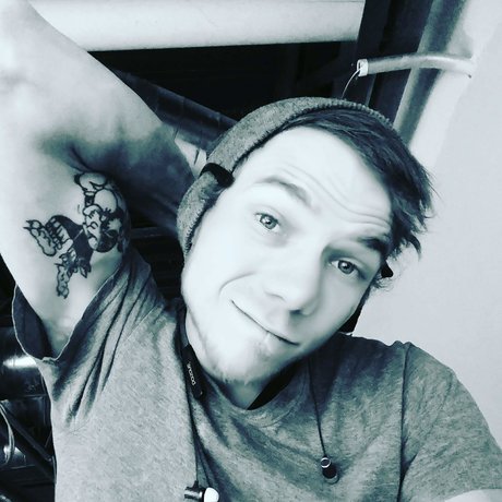 IrishSavage model high quality pic