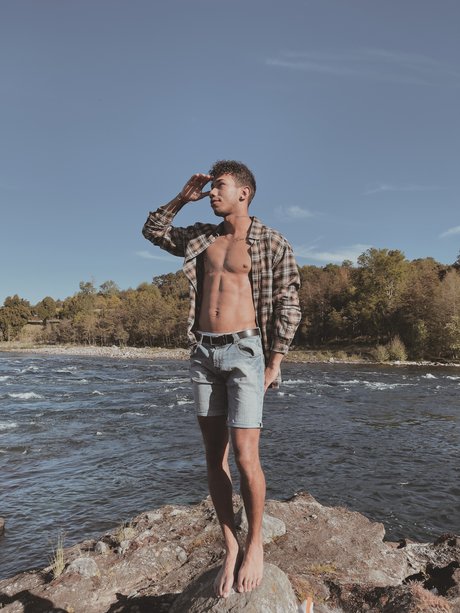 Hugo Dubois model hd picture