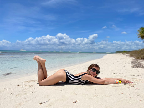 Manyliuchka model porn picture